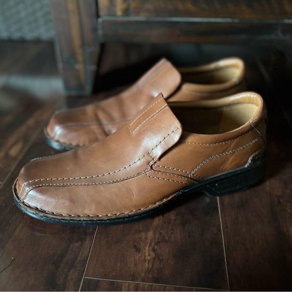 Clarks Mens Escalade Step Tan Brown Leather Slip-On Loafers NWOT - Picture 1 of 9